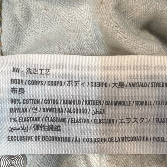 Abercrombie & Fitch Curve Love High Rise Mom Jeans Distressed Size 25 - Picture 6 of 11